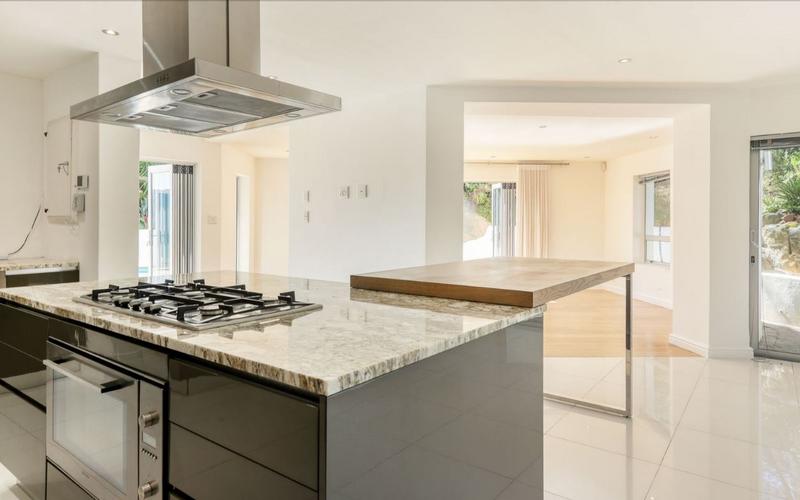 4 Bedroom Property for Sale in Camps Bay Western Cape